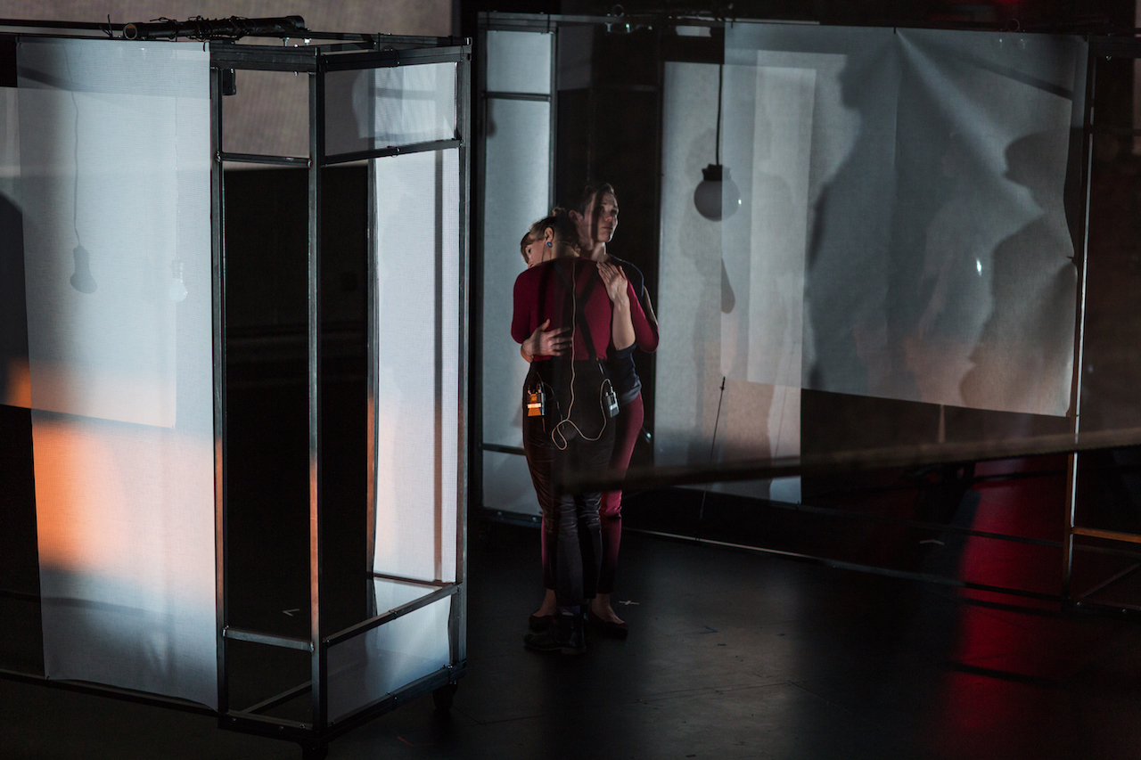 THE_OPER& stage